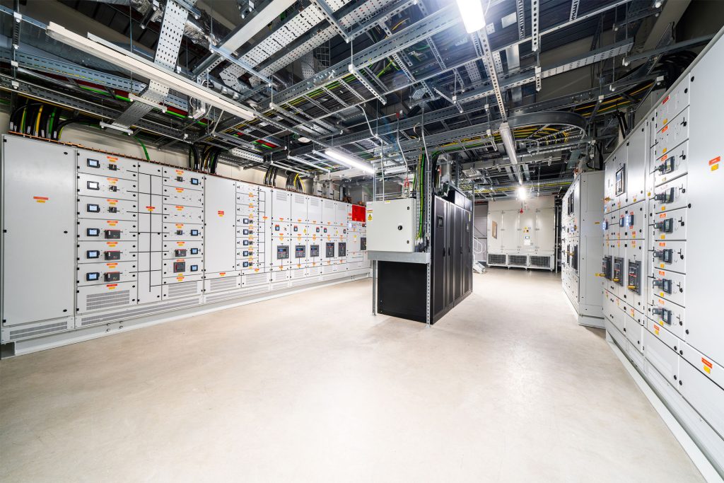 Kirby delivered the mechanical and electrical scope of works for a Hyperscale Data Centre campus in Dublin